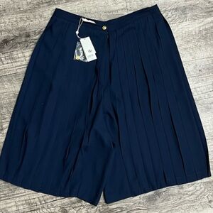 Tory Burch Dark Blue Women’s size 0  Pleated Shorts